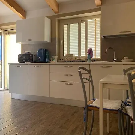 Mansarda Sul Mare Apartmán *